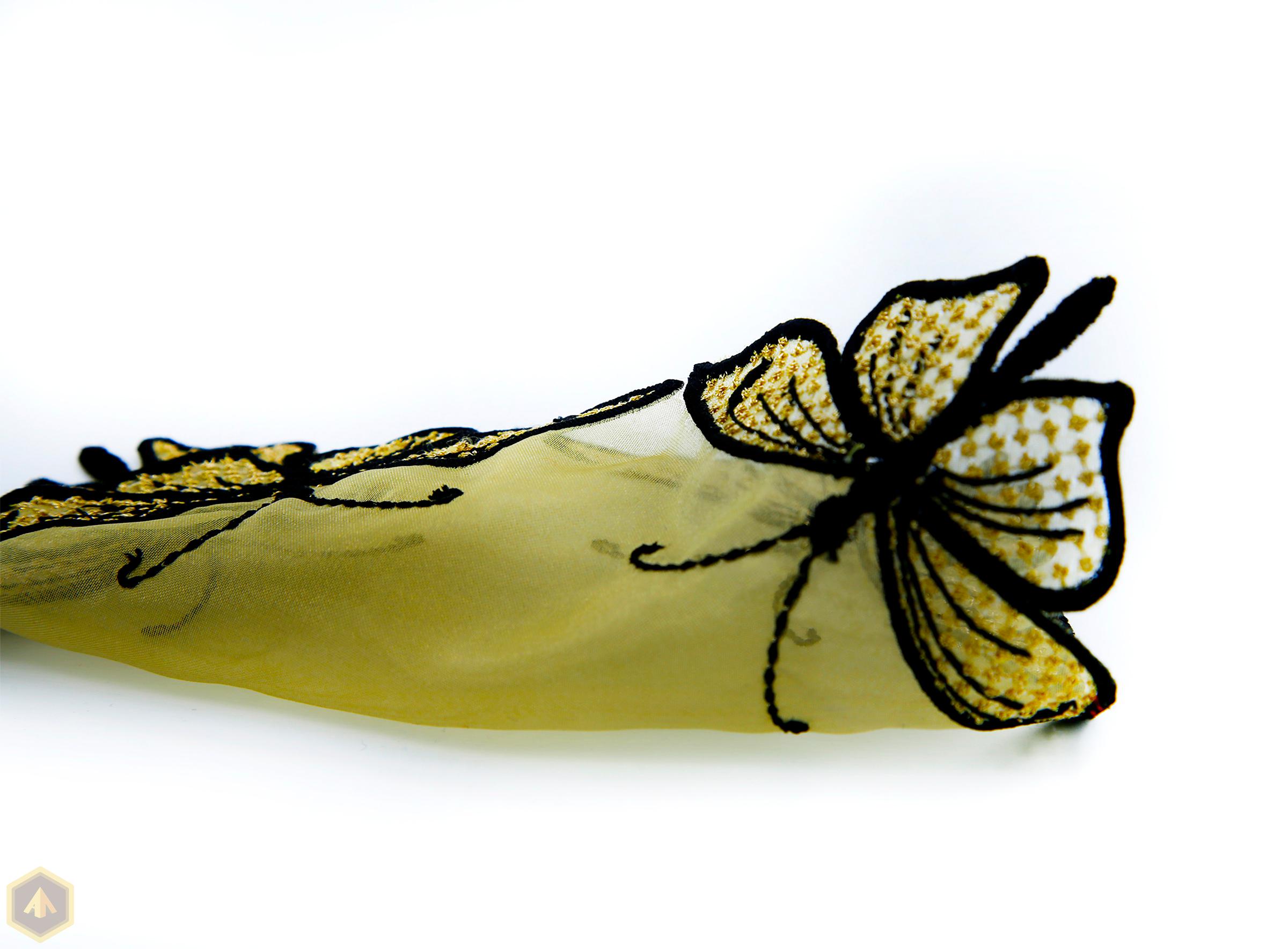 Салфетка из органзы с бабочками -1
