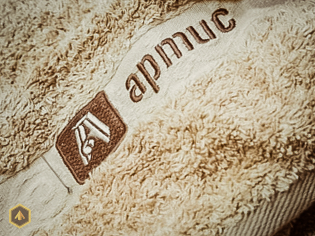 вышивка на махровом полотенце "АРТИС" -4-2010 год